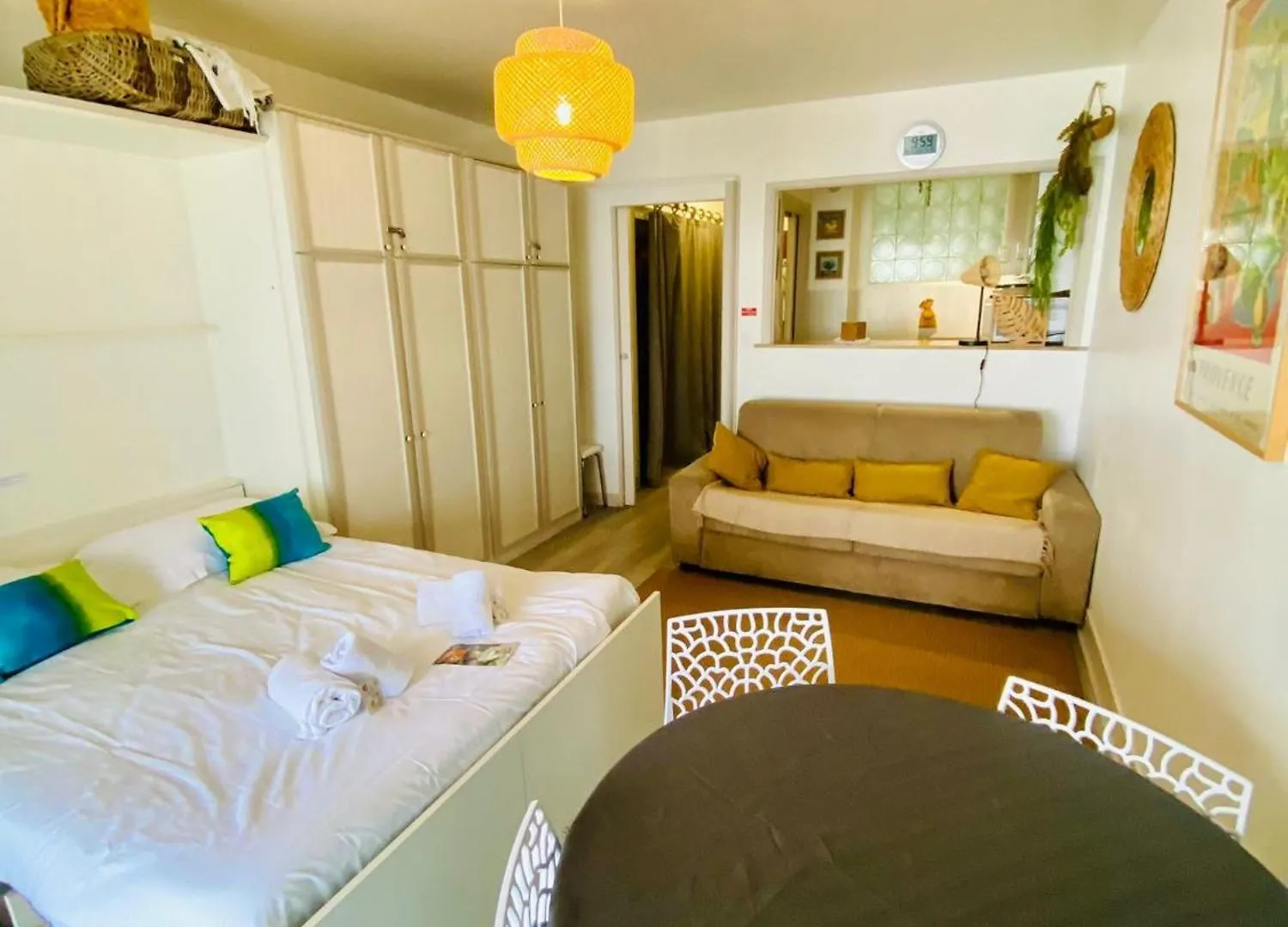 Constellation Apartment Juan-les-Pins 0*,